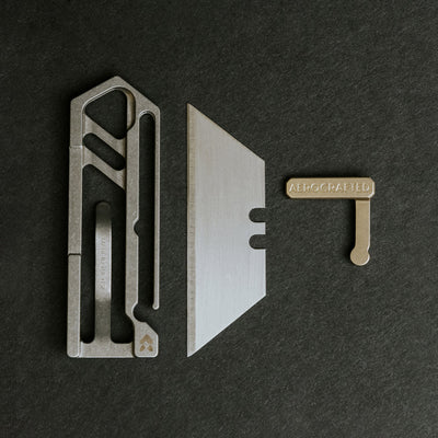 EDC pocket knife with disposable utility blades #material_titanium-bronze