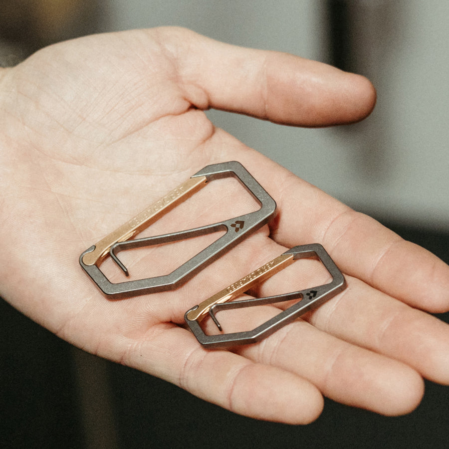 aerocrafted edc carabiner the uplock key edc carabiner is made of titanium and bronze and made in the usa offering two sizes a small and large #material_titanium-bronze